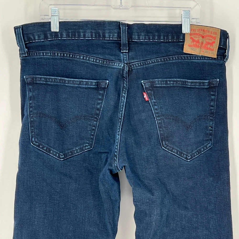 LEVI 502 TAPER FIT SOFT JEANS WITH STRETCH SO MOVES WITH YOU ABD LOOKS‎ GREAT